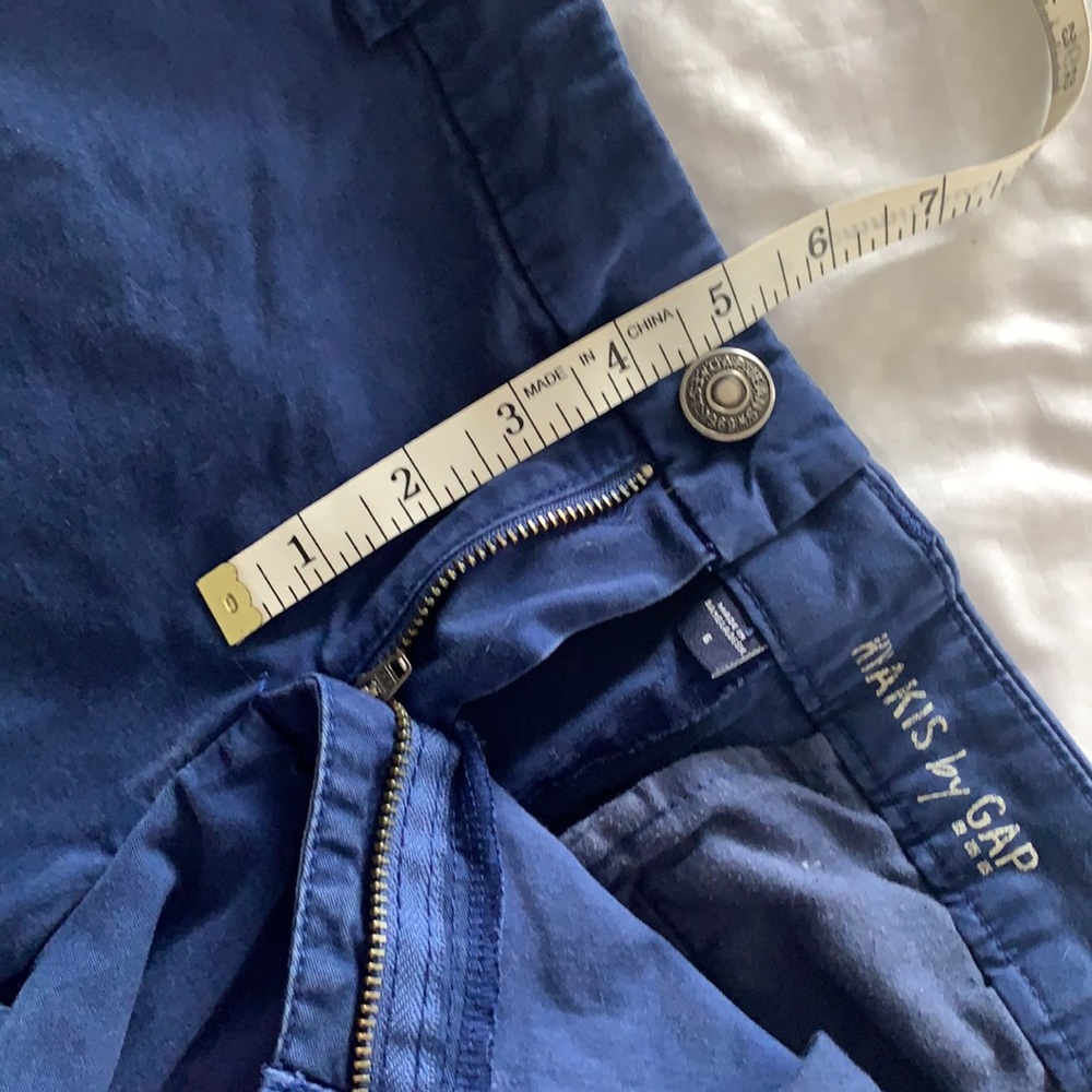 GAP SHORTS - Picture 6 of 7